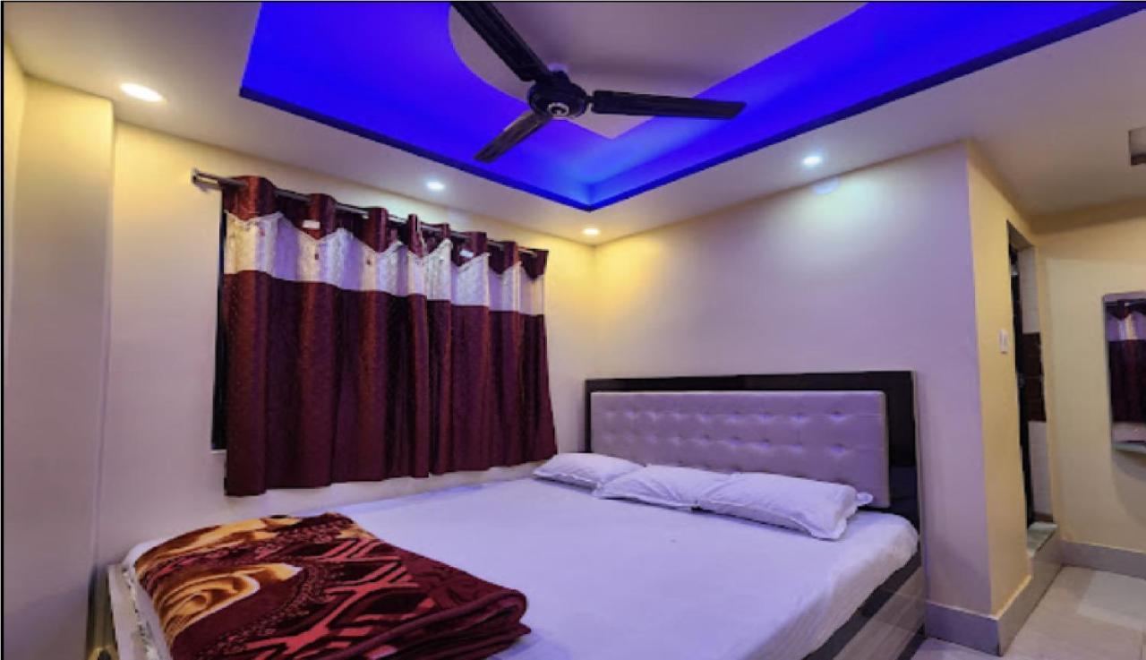Hotel Ilora By Wb Inn Tarapith Exterior photo